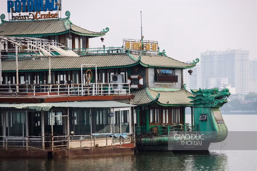 Những "đống sắt vụn" tiền tỷ nằm bất động hơn 3 năm tại hồ Tây ảnh 9