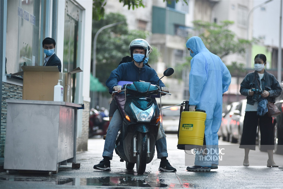 Hình ảnh dỡ bỏ cách ly Bệnh viện Thận Hà Nội ảnh 8