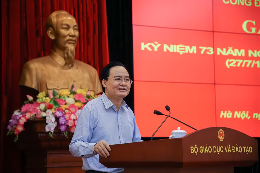 Bộ Giáo dục và Đào tạo tri ân nhân kỷ niệm Ngày Thương binh Liệt sĩ ảnh 2