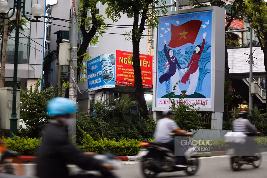 Hà Nội rực rỡ cờ chào mừng các ngày lễ lớn của đất nước ảnh 7