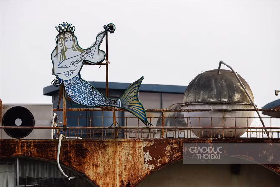 Những "đống sắt vụn" tiền tỷ nằm bất động hơn 3 năm tại hồ Tây ảnh 6