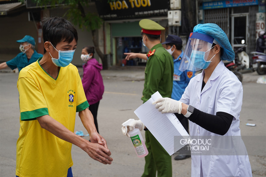 Sử dụng công nghệ nhận diện khuôn mặt để phát gạo cho người dân ảnh 5