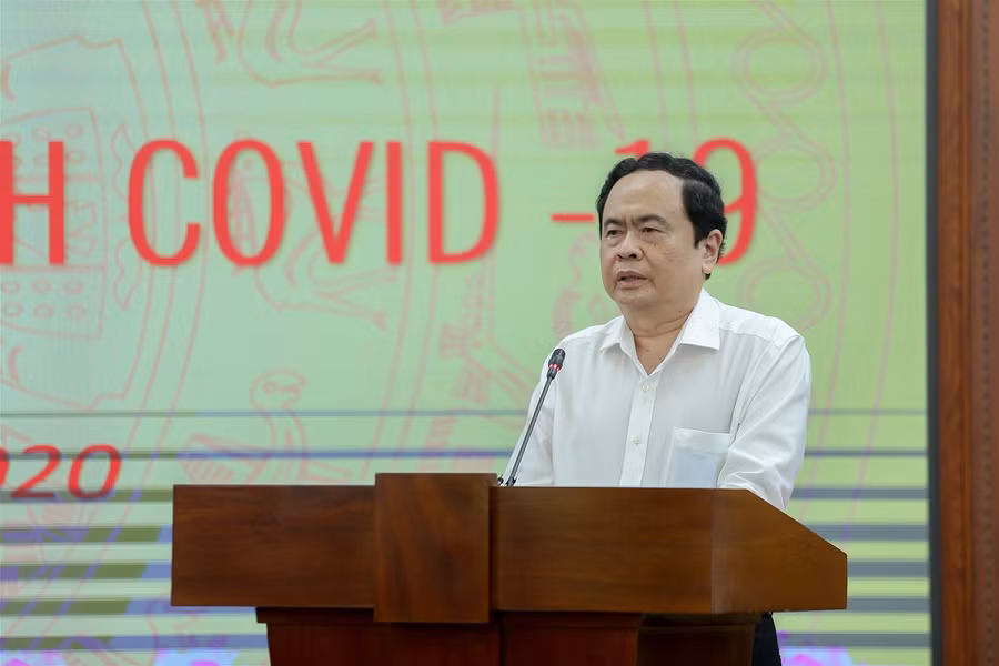 Trao 500 máy thở MV20 cho Bộ Y tế để chống dịch Covid-19 ảnh 2