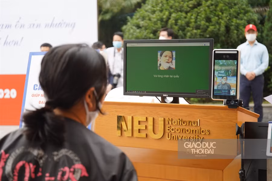 Sử dụng công nghệ nhận diện khuôn mặt để phát gạo cho người dân ảnh 12