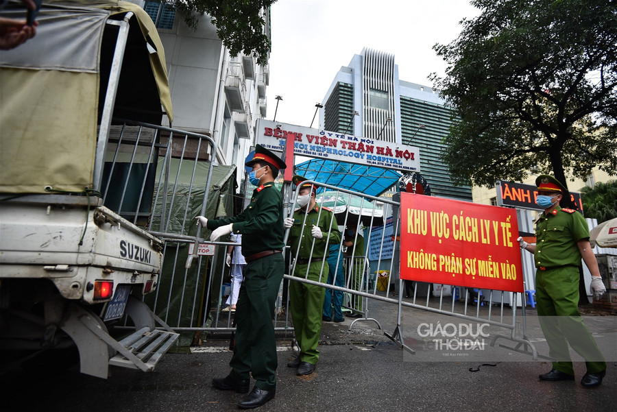 Hình ảnh dỡ bỏ cách ly Bệnh viện Thận Hà Nội ảnh 3