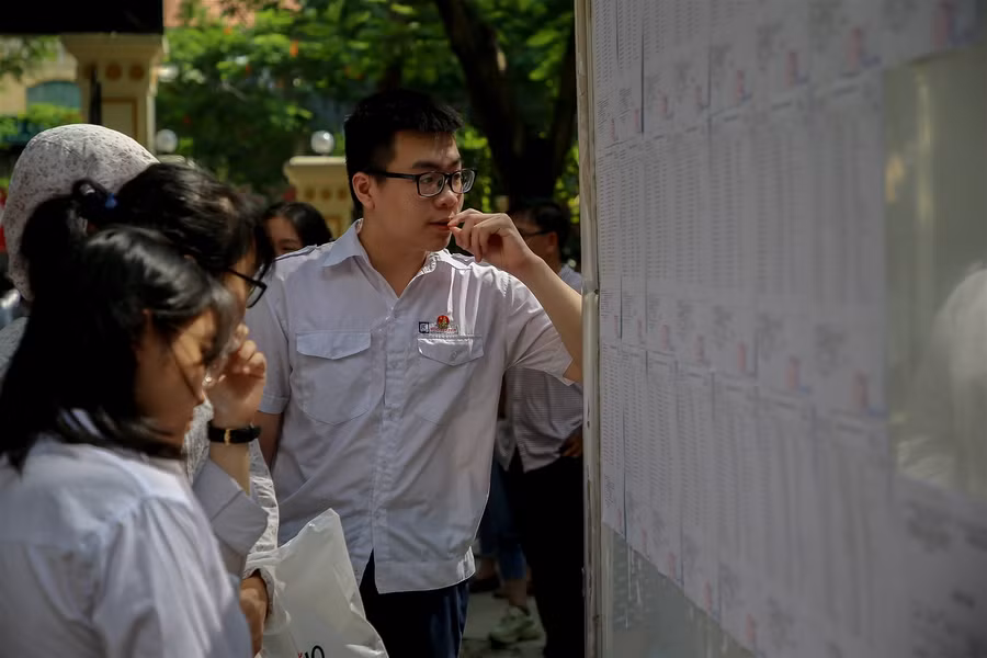 Chùm ảnh: Học sinh Hà Nội sẵn sàng cho kỳ thi vào lớp 10 ảnh 5