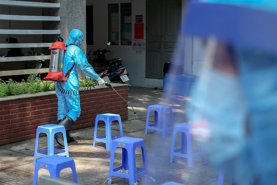Hà Nội: Tiến hành test nhanh Covid-19 cho những người trở về từ Đà Nẵng ảnh 5 Hà Nội: Tiến hành test nhanh Covid-19 cho những người trở về từ Đà Nẵng ảnh 5