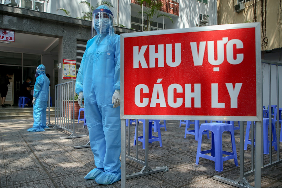 Hà Nội: Tiến hành test nhanh Covid-19 cho những người trở về từ Đà Nẵng ảnh 4 Hà Nội: Tiến hành test nhanh Covid-19 cho những người trở về từ Đà Nẵng ảnh 4