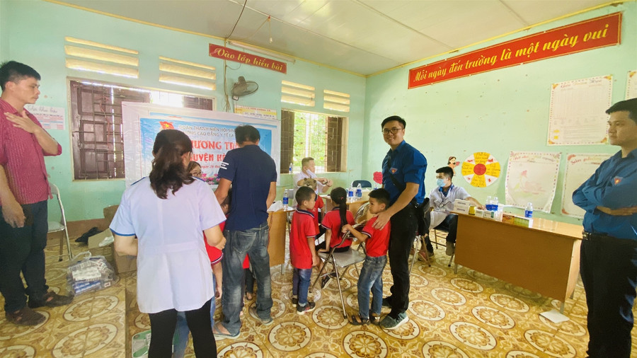 Tình nguyện hè năm 2020: " Đền ơn đáp nghĩa, chăm sóc thiếu niên nhi đồng và chung tay xây dựng NTM" ảnh 10