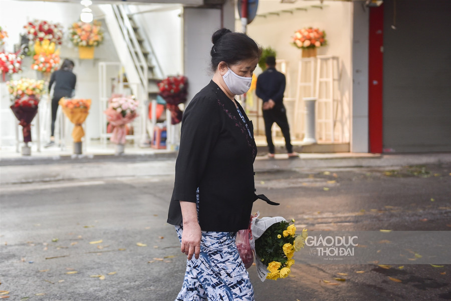 Nhịp sống Thủ đô sôi động lại trong ngày đầu nới lỏng cách ly ảnh 3 Nhịp sống Thủ đô sôi động lại trong ngày đầu nới lỏng cách ly ảnh 3