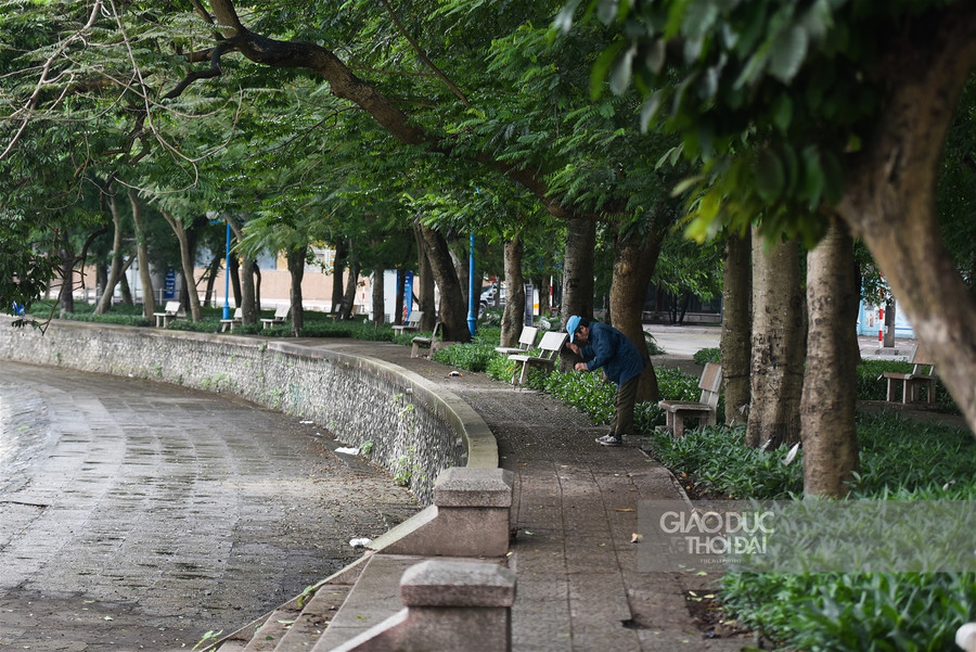 Nhịp sống Thủ đô sôi động lại trong ngày đầu nới lỏng cách ly ảnh 4 Nhịp sống Thủ đô sôi động lại trong ngày đầu nới lỏng cách ly ảnh 4