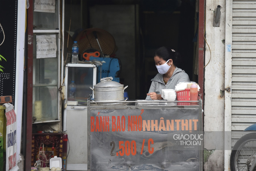 Nhịp sống Thủ đô sôi động lại trong ngày đầu nới lỏng cách ly ảnh 5 Nhịp sống Thủ đô sôi động lại trong ngày đầu nới lỏng cách ly ảnh 5