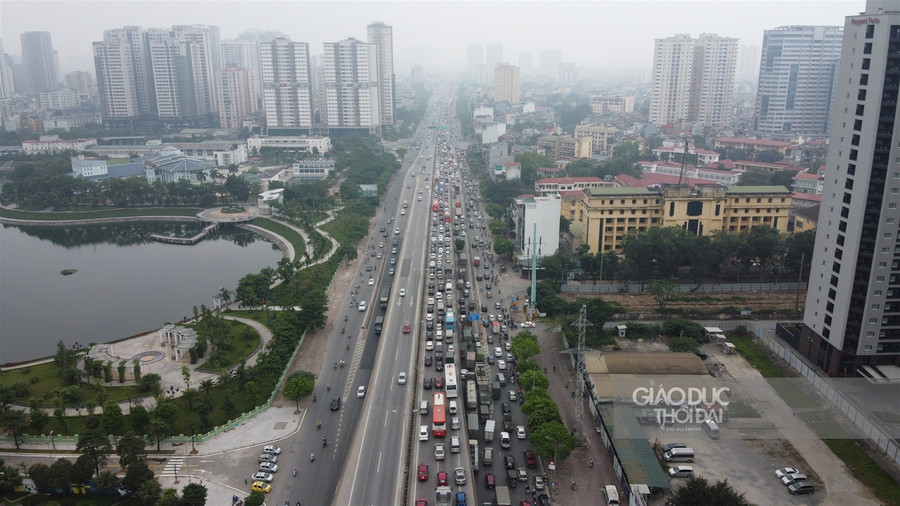 Vành đai 3 Hà Nội ùn tắc cả dưới đất và trên cao trong ngày 30/4 ảnh 9 Vành đai 3 Hà Nội ùn tắc cả dưới đất và trên cao trong ngày 30/4 ảnh 9