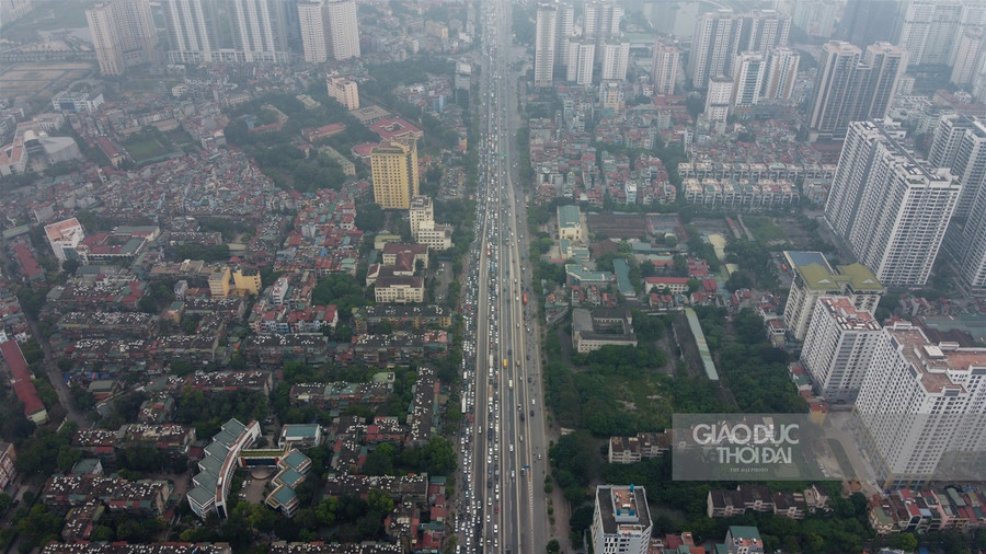 Vành đai 3 Hà Nội ùn tắc cả dưới đất và trên cao trong ngày 30/4 ảnh 6 Vành đai 3 Hà Nội ùn tắc cả dưới đất và trên cao trong ngày 30/4 ảnh 6