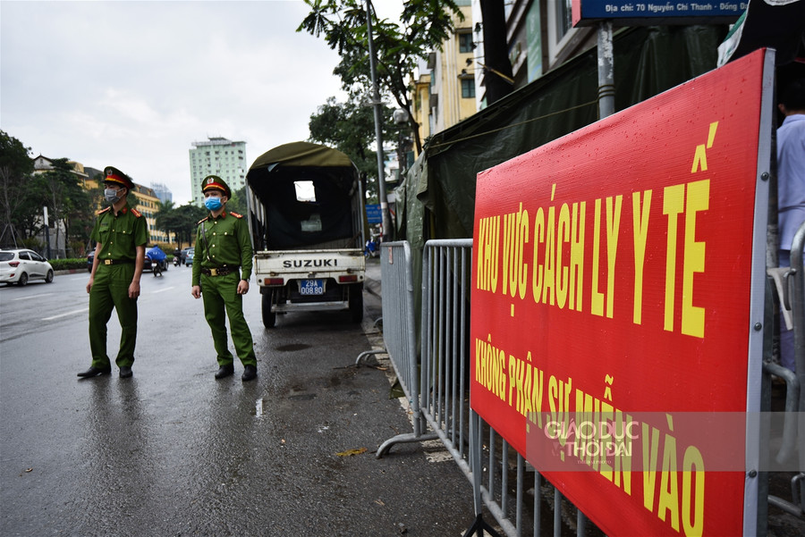 Hình ảnh dỡ bỏ cách ly Bệnh viện Thận Hà Nội ảnh 1