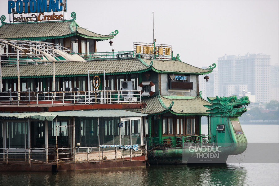 Những "đống sắt vụn" tiền tỷ nằm bất động hơn 3 năm tại hồ Tây ảnh 9