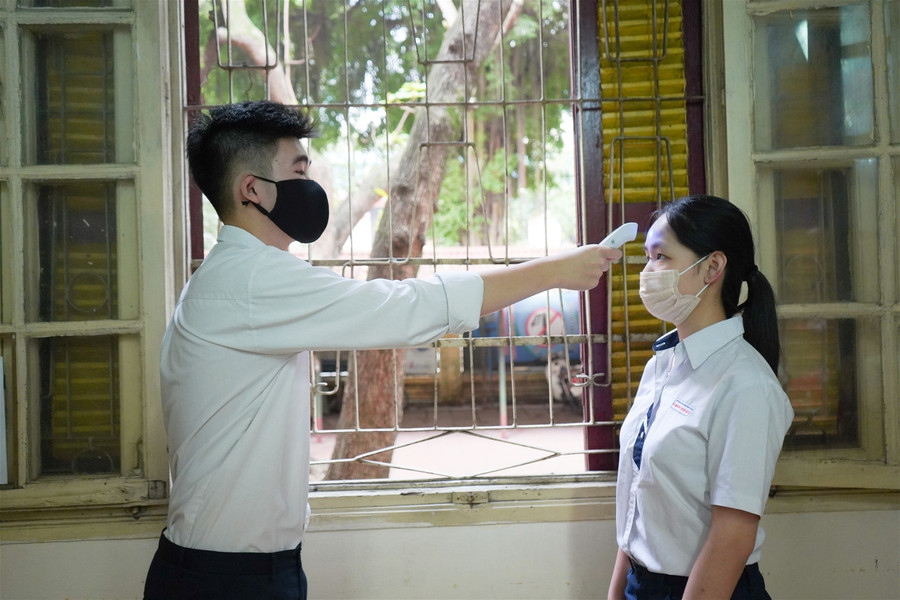 Học sinh Hà Nội háo hức trở lại trường học sau 3 tháng nghỉ phòng, chống Covid-19 ảnh 5 Học sinh Hà Nội háo hức trở lại trường học sau 3 tháng nghỉ phòng, chống Covid-19 ảnh 5