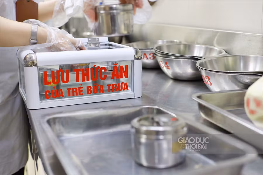 Bữa ăn bán trú tươi, sạch của trẻ mầm non Hà thành sau thời gian nghỉ dài vì dịch ảnh 14