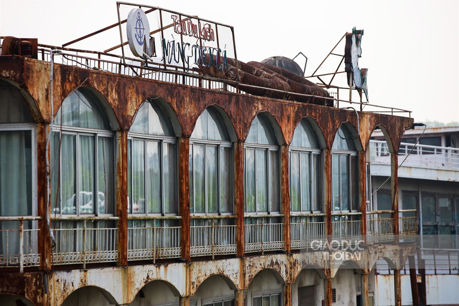 Những "đống sắt vụn" tiền tỷ nằm bất động hơn 3 năm tại hồ Tây ảnh 5