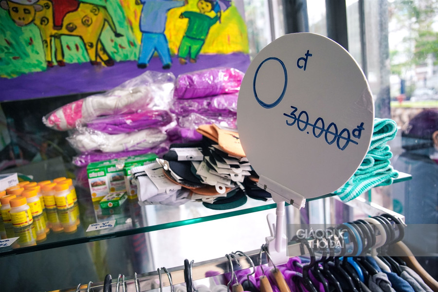 "Siêu thị 0 đồng" cất đỡ gánh lo cho người khó khăn mùa dịch ảnh 5