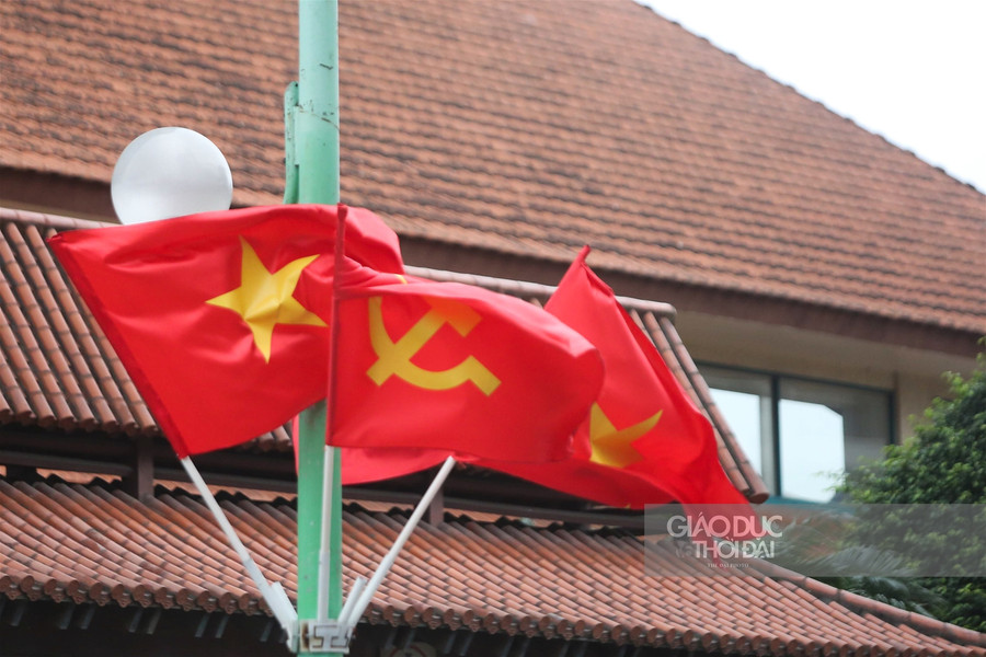 Hà Nội rực rỡ cờ chào mừng các ngày lễ lớn của đất nước ảnh 14