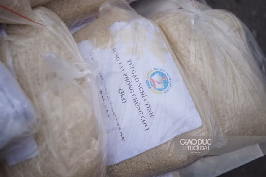 Sử dụng công nghệ nhận diện khuôn mặt để phát gạo cho người dân ảnh 9