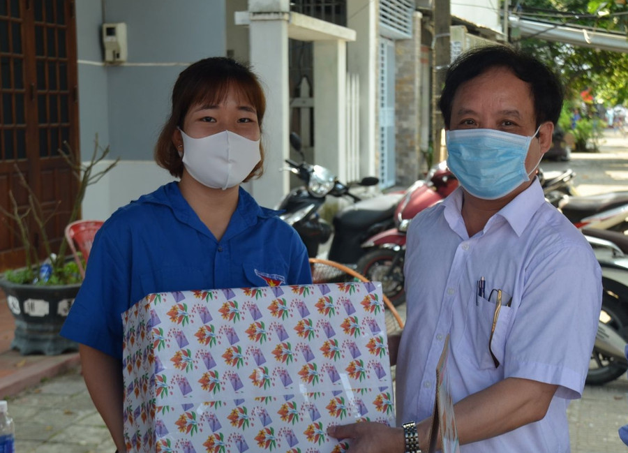 ĐH Đà Nẵng: Gói tài chính gần 20 tỷ đồng hỗ trợ SV vượt qua khó khăn mùa dịch Covid-19 ảnh 1 ĐH Đà Nẵng: Gói tài chính gần 20 tỷ đồng hỗ trợ SV vượt qua khó khăn mùa dịch Covid-19 ảnh 1