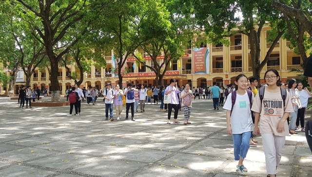 Vĩnh Phúc: Thí sinh hứng thú với câu hỏi “sống đẹp” trong đề Ngữ văn ảnh 1 Vĩnh Phúc: Thí sinh hứng thú với câu hỏi “sống đẹp” trong đề Ngữ văn ảnh 1