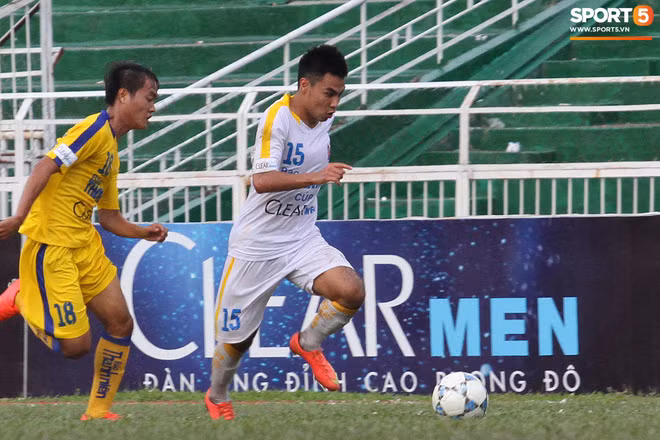 Top 5 tuyển thủ Việt Nam "lên hương" sau khi đổi vị trí ảnh 9