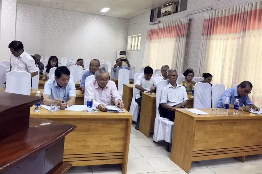 Cần chính sách dành cho người có công với giáo dục ảnh 3