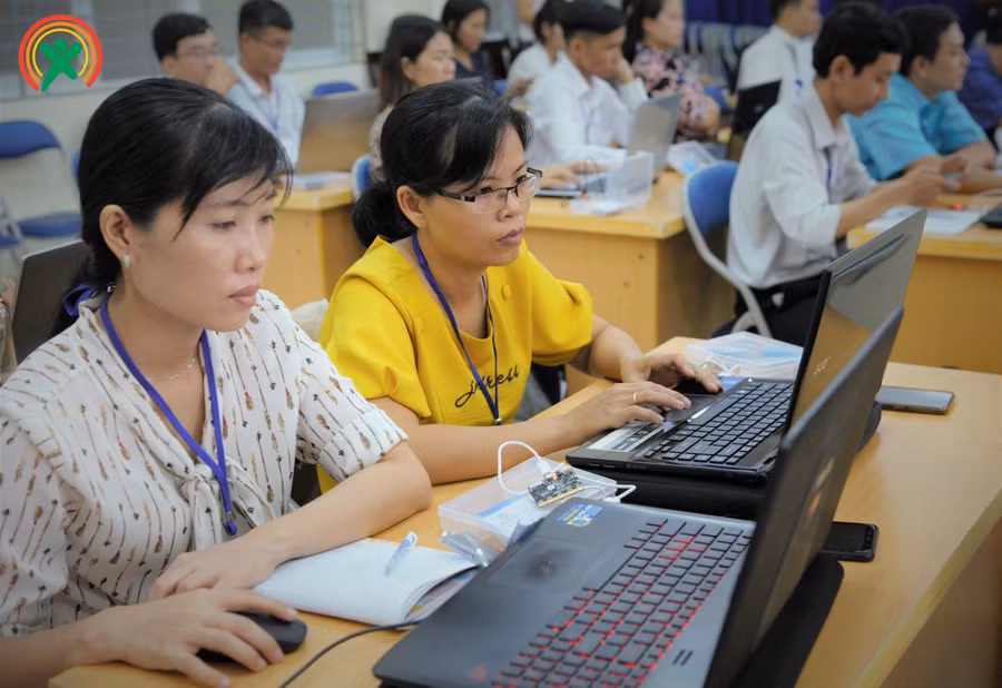 “Skills for Future” truyền cảm hứng CNTT cho giáo viên và học sinh ảnh 2