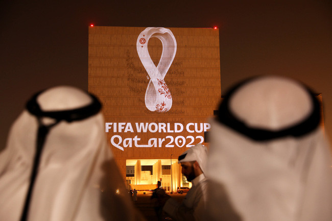 Hàng loạt quan chức FIFA bị tố nhận hối lộ để bầu Qatar làm chủ nhà World Cup 2022