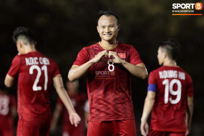 Top 5 tuyển thủ Việt Nam "lên hương" sau khi đổi vị trí ảnh 7