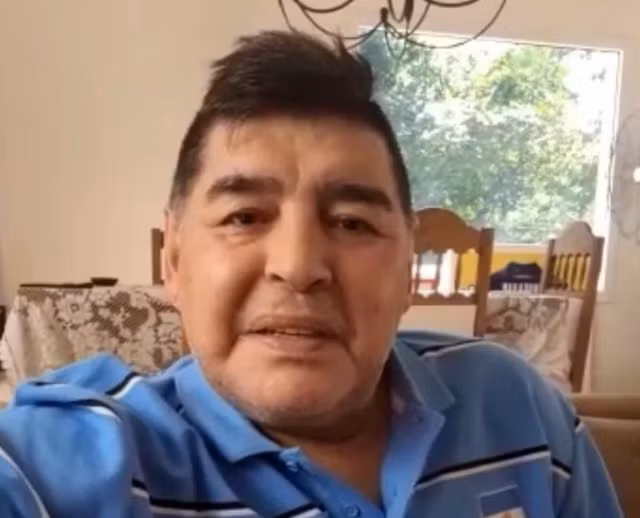 Maradona khoe cuộc sống lành mạnh trong thời gian tự cách ly ảnh 1