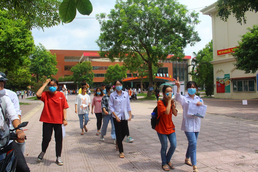 LIVEThí sinh dự đoán đạt điểm cao với môn Ngữ văn