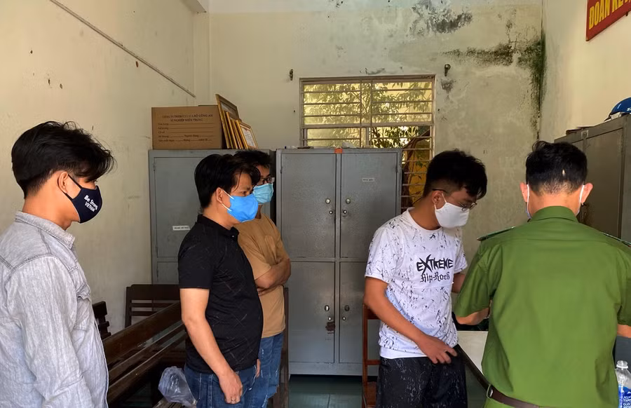 Đà Nẵng: Tạm giữ 14 đối tượng đánh bạc và tổ chức đánh bạc