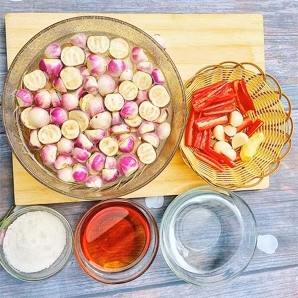 Cách làm món món cà pháo muối xổi giòn ngon, màu sắc vô cùng hấp dẫn ảnh 1