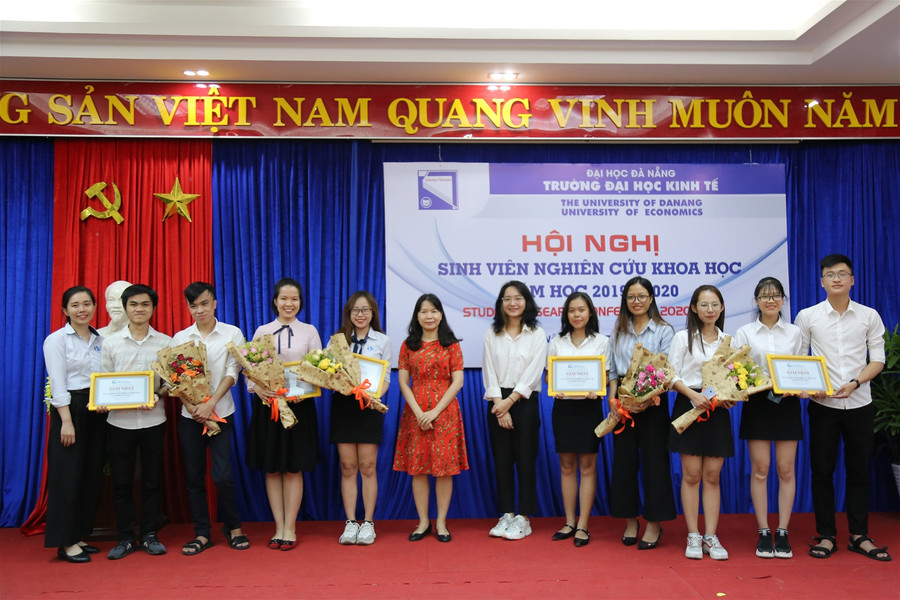Trường ĐH Kinh tế Đà Nẵng: 360 đề tài đăng ký Hội nghị sinh viên NCKH cấp trường ảnh 1