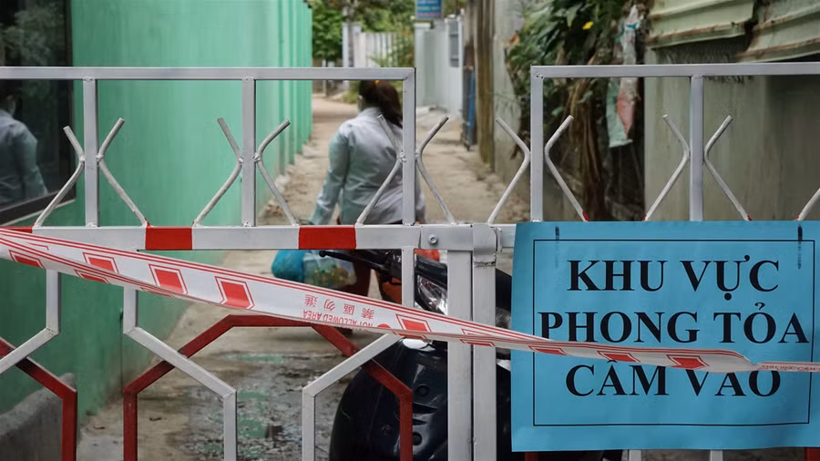 Hình ảnh phong tỏa cách ly tại thôn Lệ Sơn Nam ảnh 5