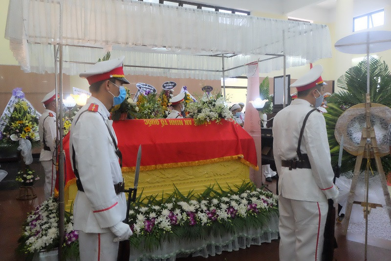 Đà Nẵng: Nghẹn ngào buổi lễ truy điệu 2 công an hy sinh ảnh 1