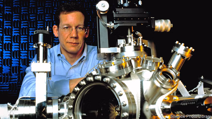 FBI bắt chặt tay với các trường đại học ngăn đánh cắp công nghệ ảnh 2