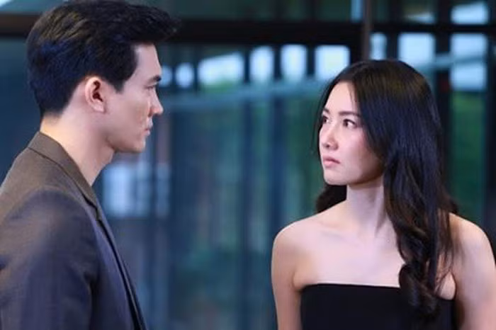 Bị chồng đánh tím mặt, người phụ nữ vẫn khoe hạnh phúc ảo trên facebook