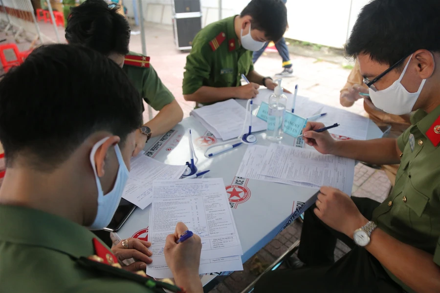 Hàng ngàn cán bộ, chiến sĩ công an Đà Nẵng tham gia hiến máu tình nguyện