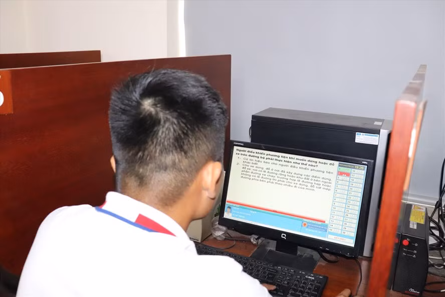 Siết chặt đào tạo, sát hạch lái xe!