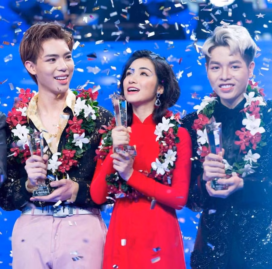 Nhóm bạn “khét tiếng” trong Vbiz ảnh 4