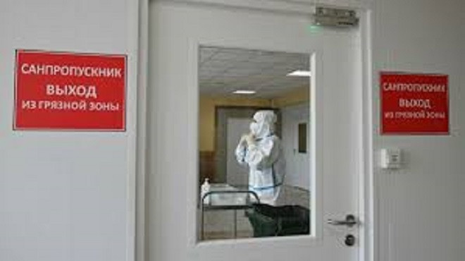 Nga ghi nhận gần 1.000 ca nhiễm mới Covid-19 trong ngày
