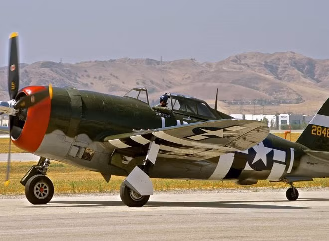 Chuyên gia xếp hạng chiến đấu cơ được sử dụng trong Thế chiến II ảnh 7