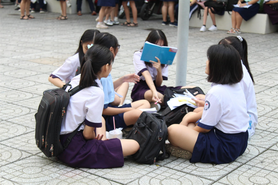 Thí sinh TP.HCM thoải mái, tự tin bước vào môn Toán kỳ thi vào lớp 10 ảnh 2