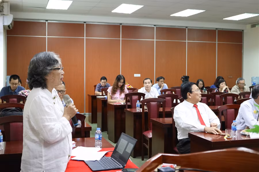 Nữ nghiên cứu sinh tuổi 69