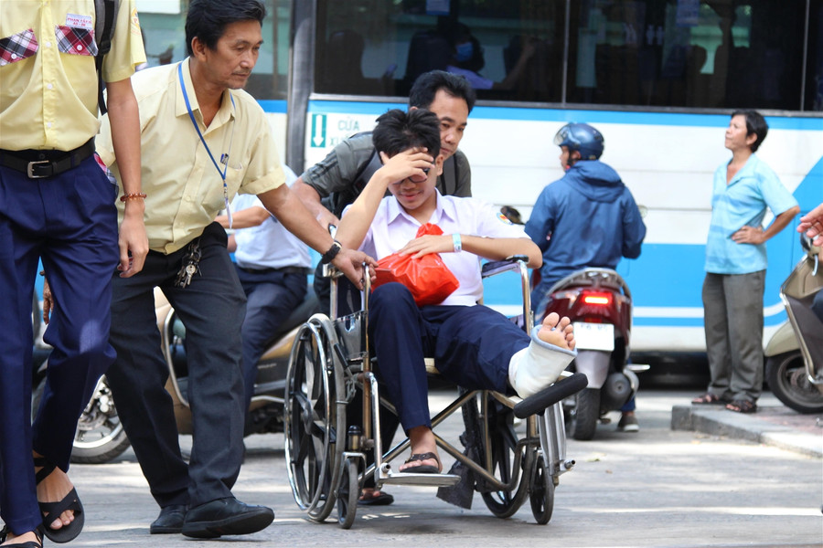 TP.HCM: Hơn 6500 thí sinh thi môn chuyên vào lớp 10 ảnh 5